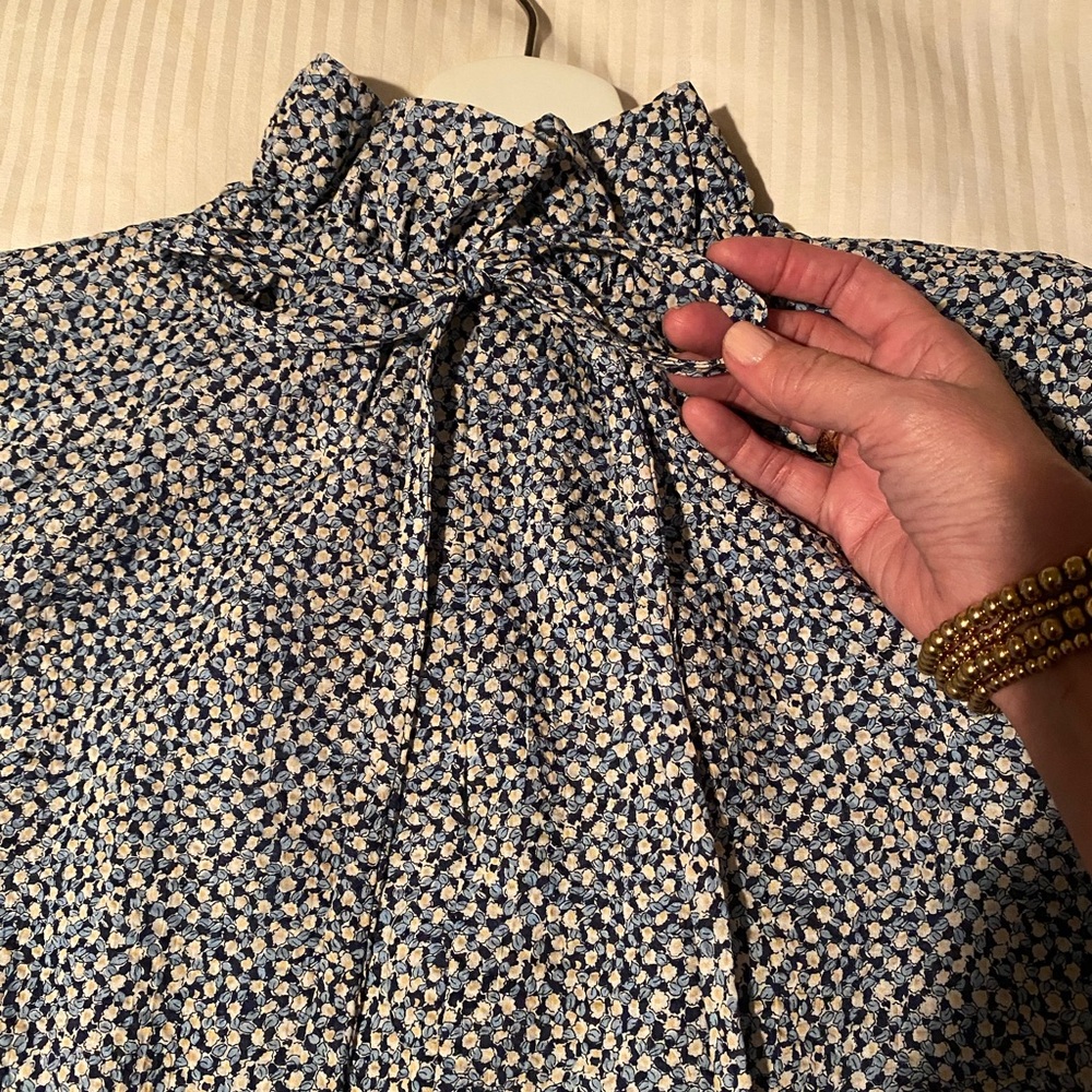 Ann Mashburn Ruffle Neck Alice Blouse Size Small - Picture 5 of 13